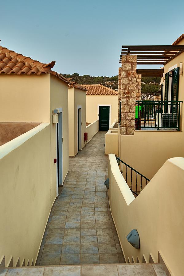 Element Hotel Elafonissos Eksteriør billede